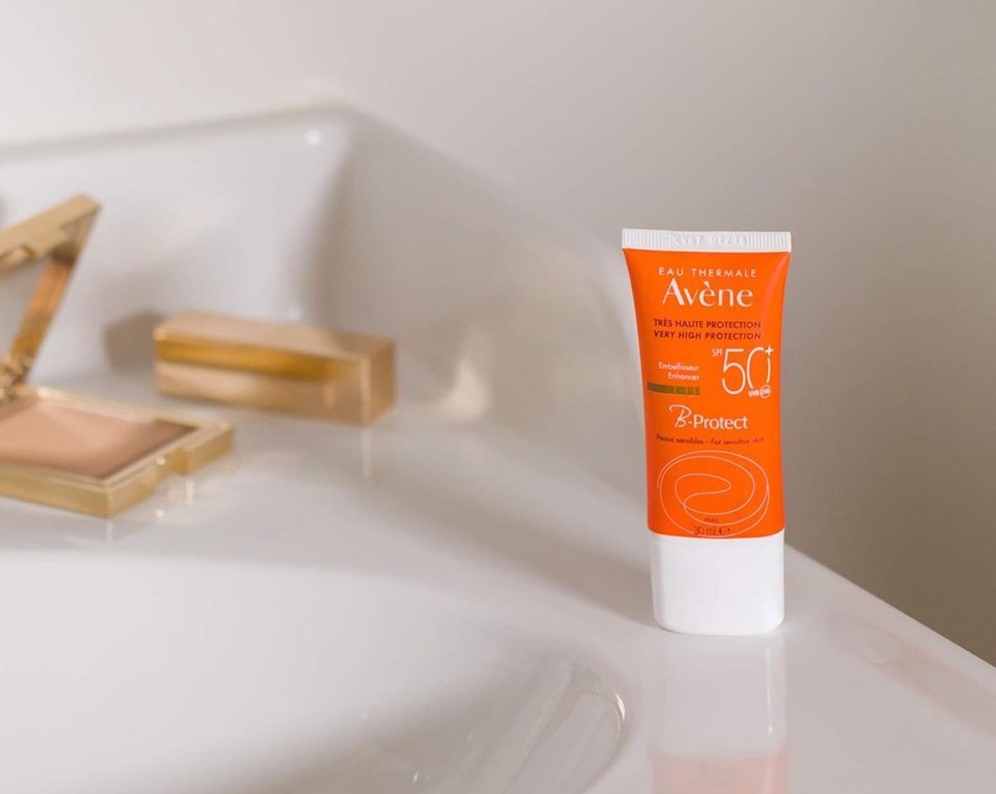 αντηλιακή Avene